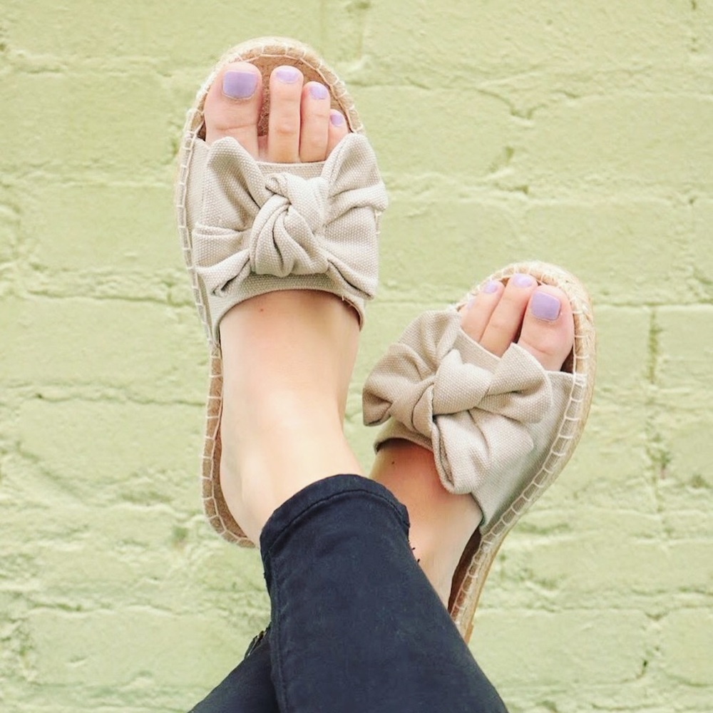 Cream sandal